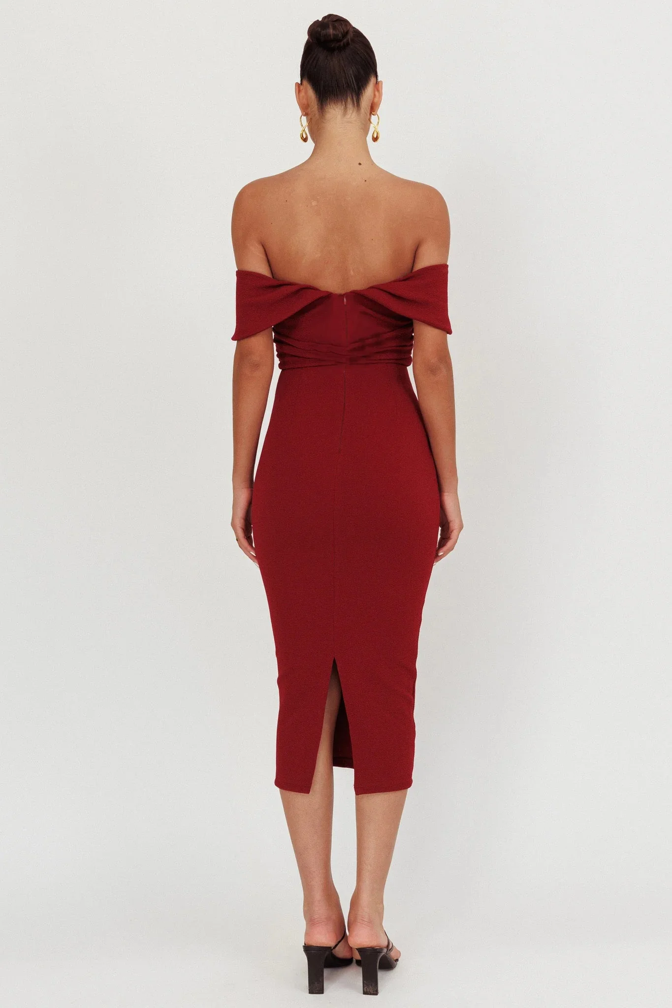 Lillianne Off-Shoulder Midi Dress Wine