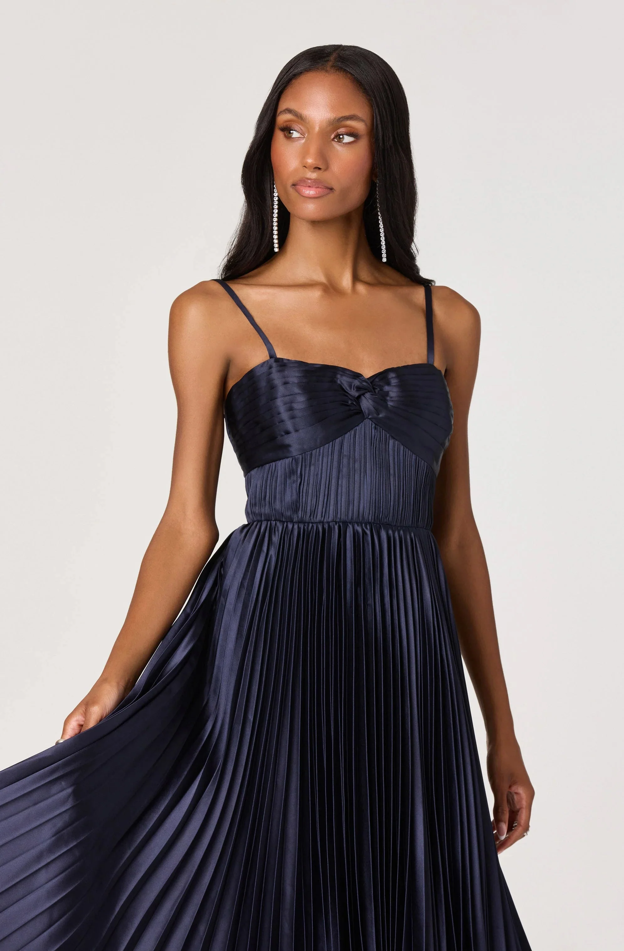 Ascella Sweetheart Pleated Midi Dress