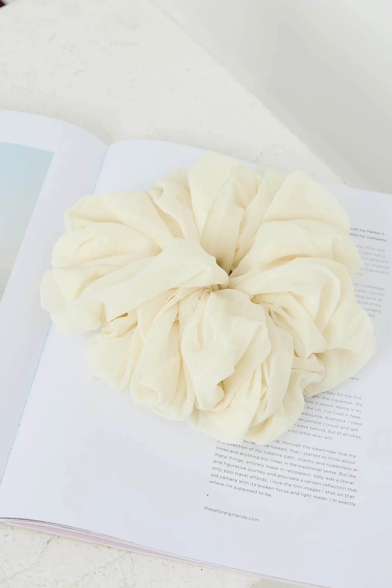 Jumbo Scrunchie Ivory