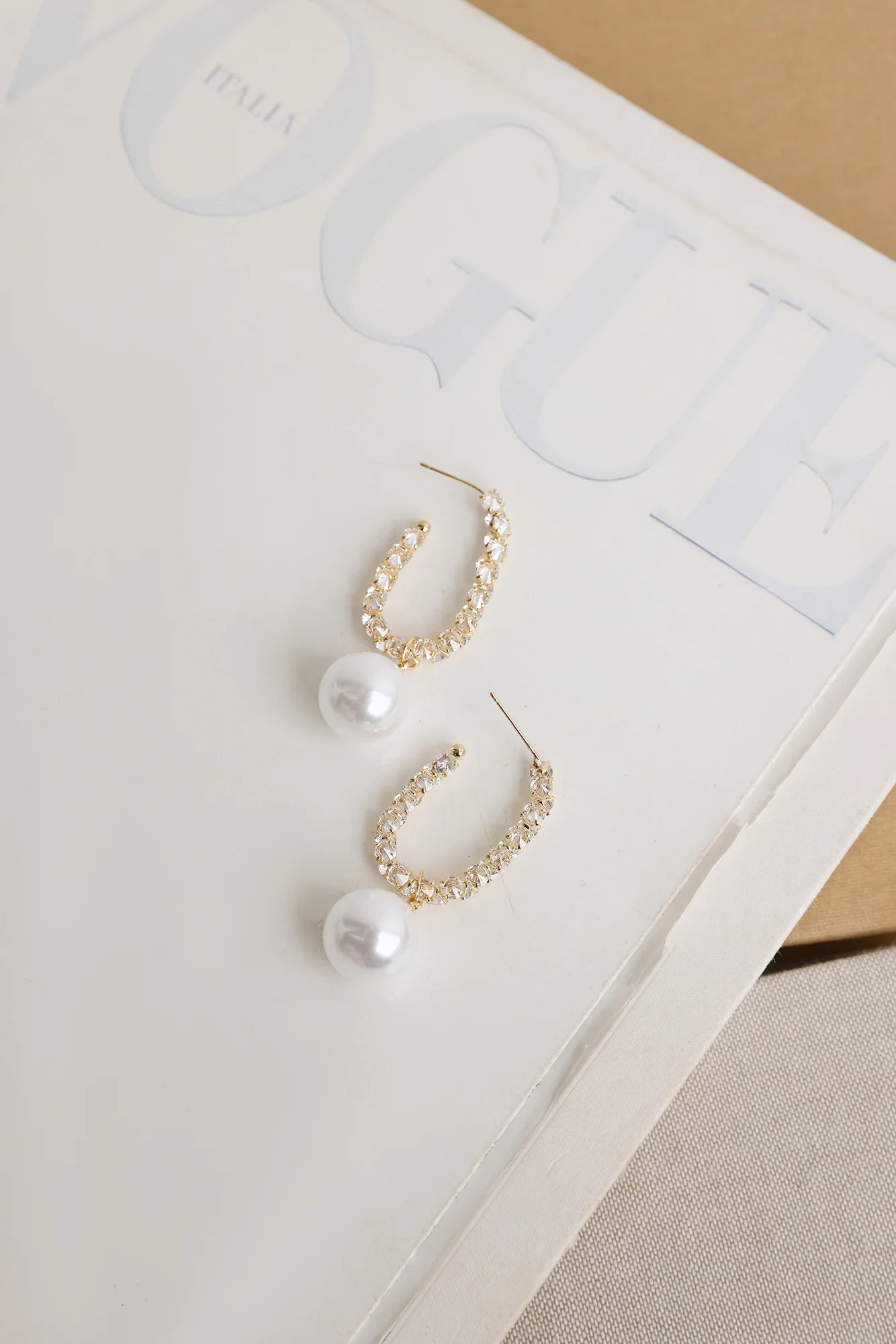 Hot Gossip Earrings Gold