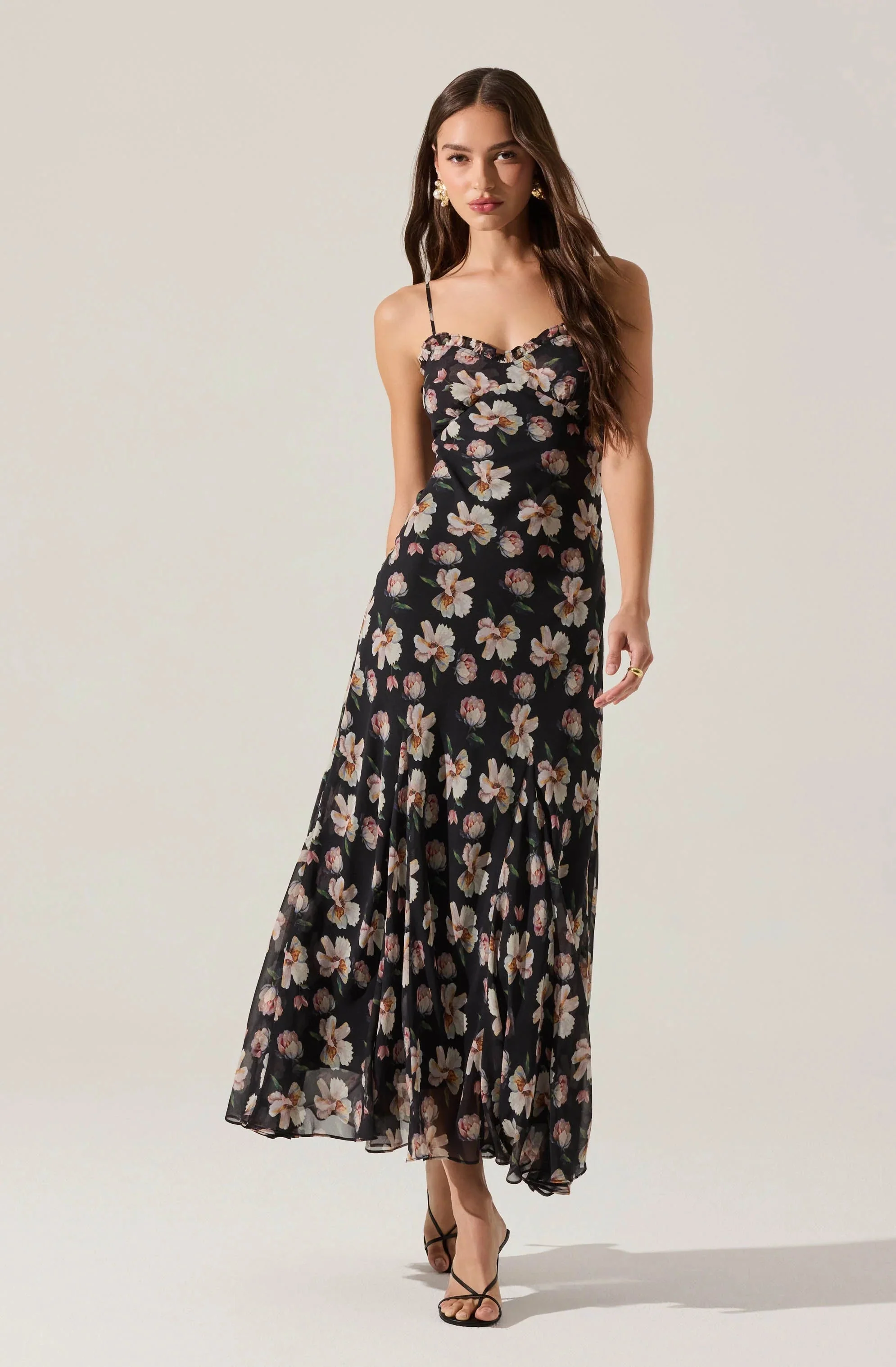 Maeryn Sweetheart Ruffle Maxi Dress