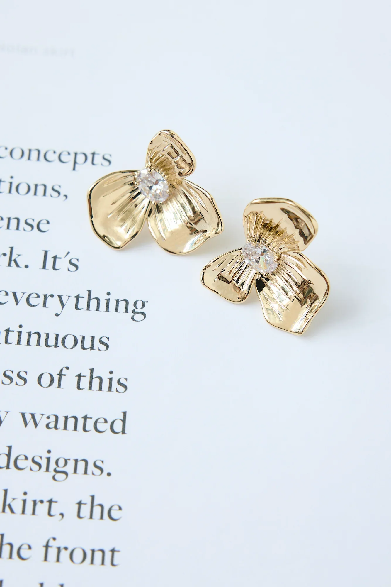 Into The Forest Earrings Gold