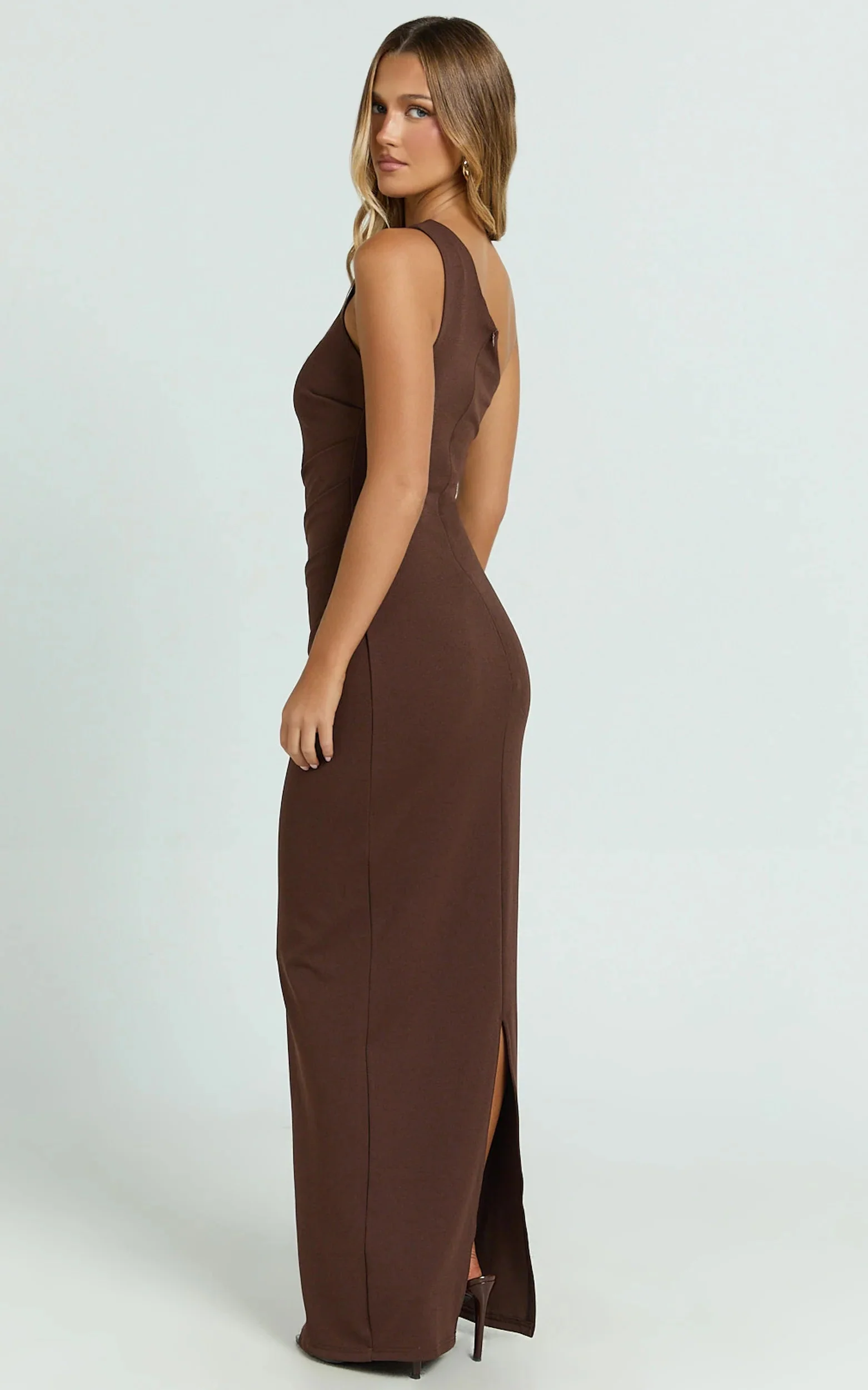 Criselda Maxi Dress One Shoulder Maxi Dress in Chocolate
