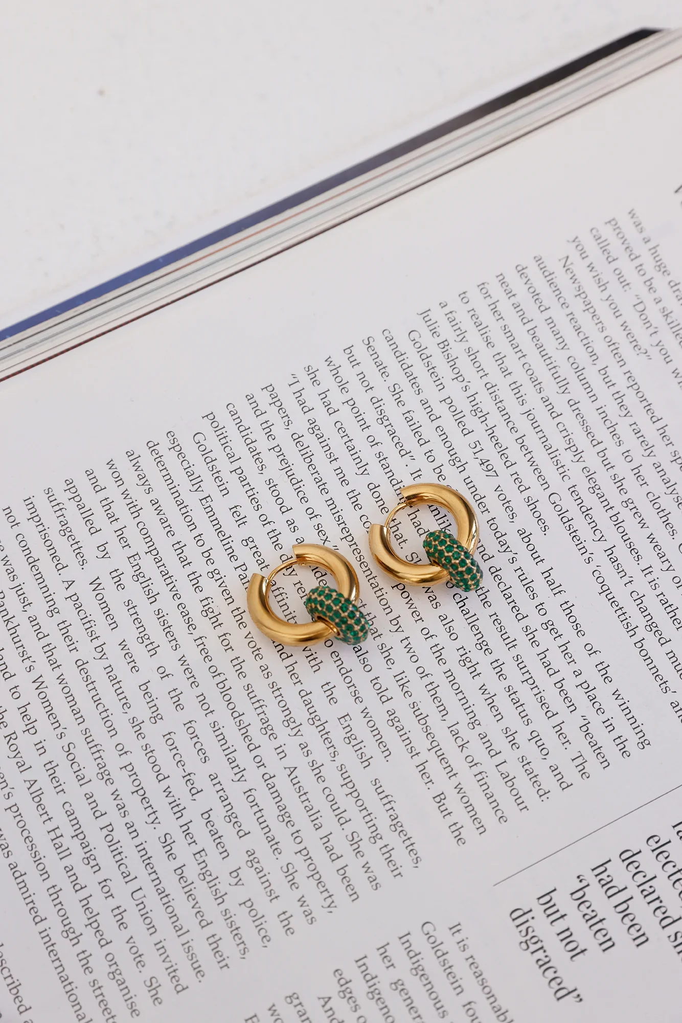 Iconic Babe Earrings Gold Green