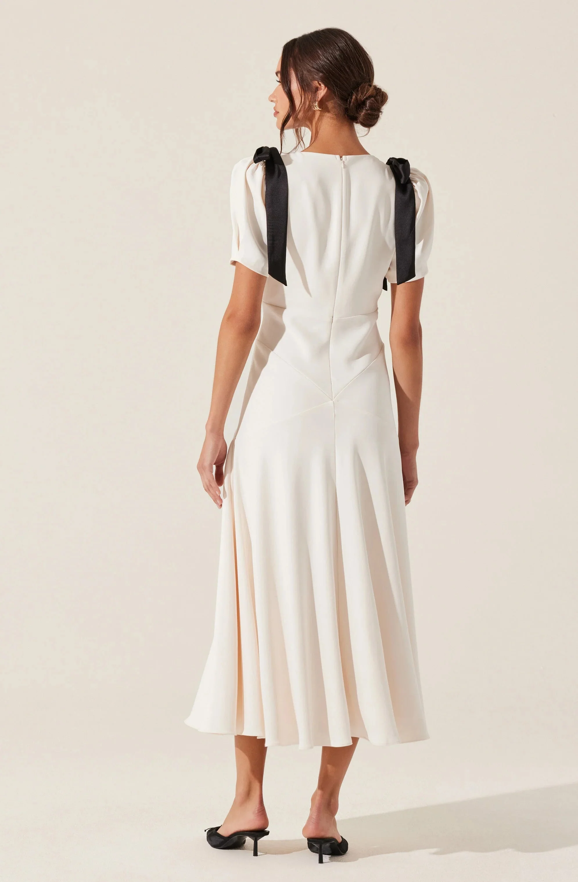 Ciela Bow Puff Sleeve Dress