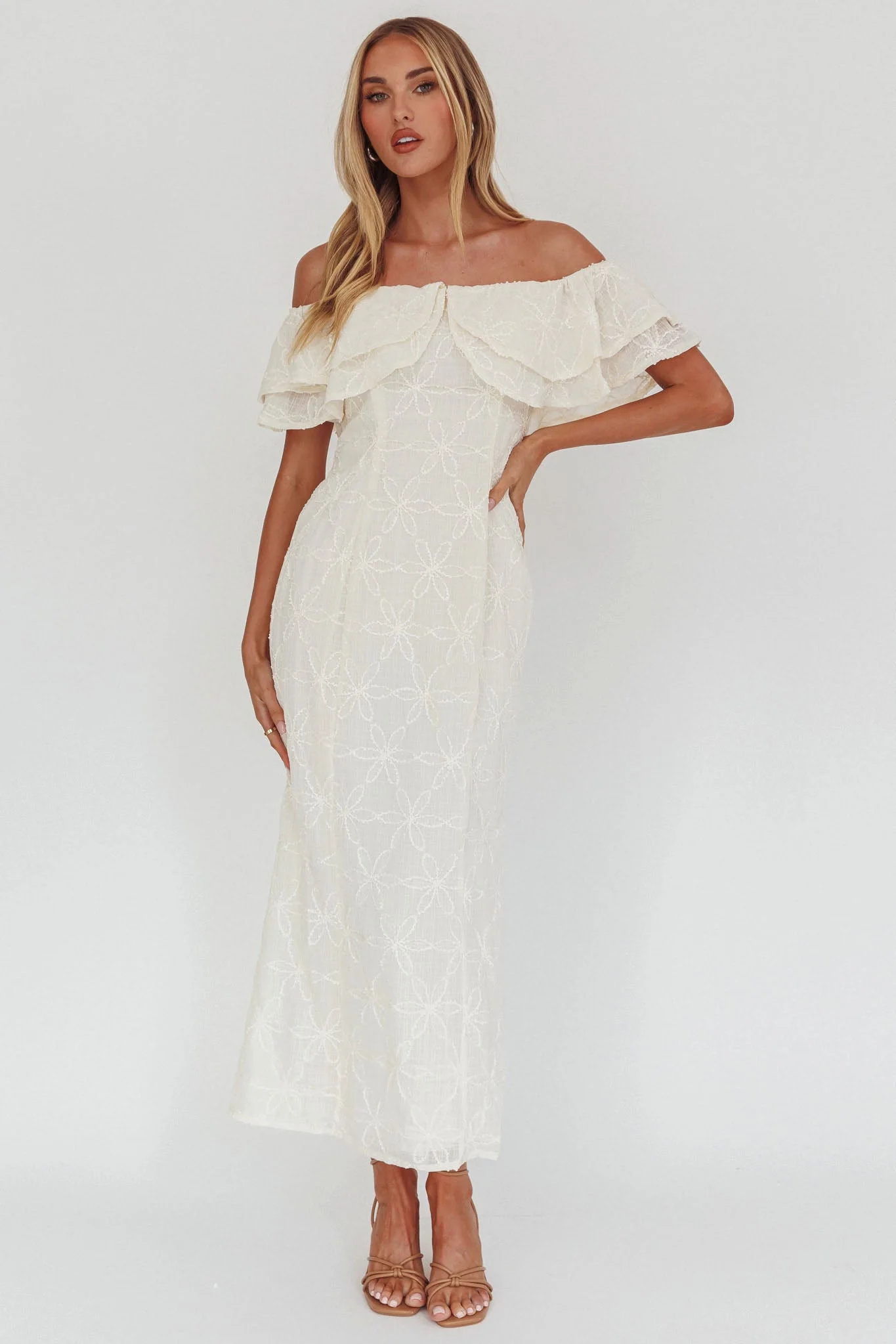Beauty Within On-Off-Shoulder Maxi Dress Cream