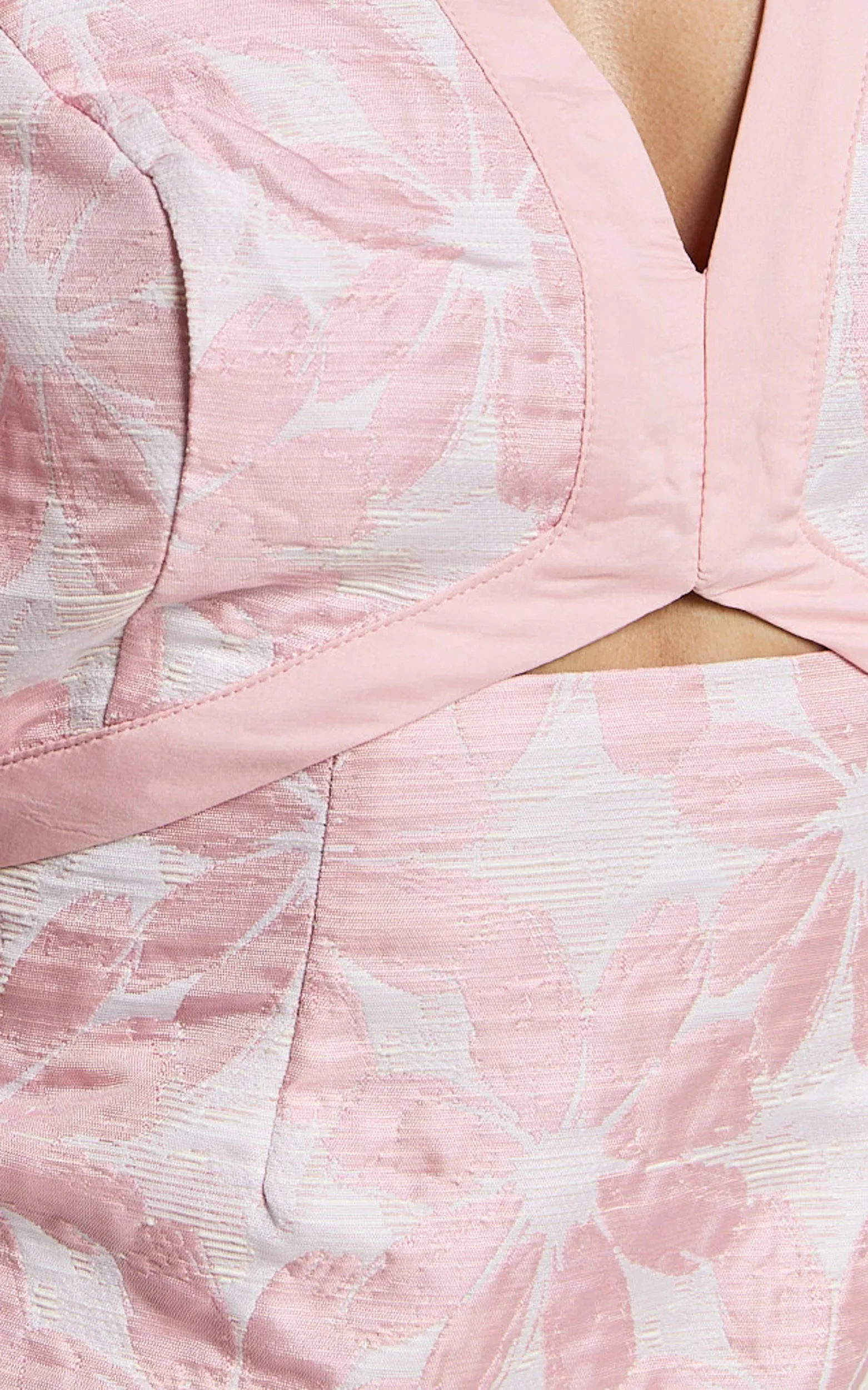 Diana Mini Dress Jacquard Short Sleeve Cut Out Dress in Light Pink