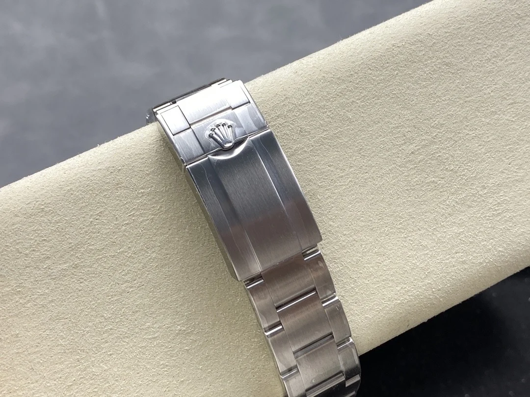 Superclone Rolex Explorer 40 mm Black Dial 224270 - Bestter Watches