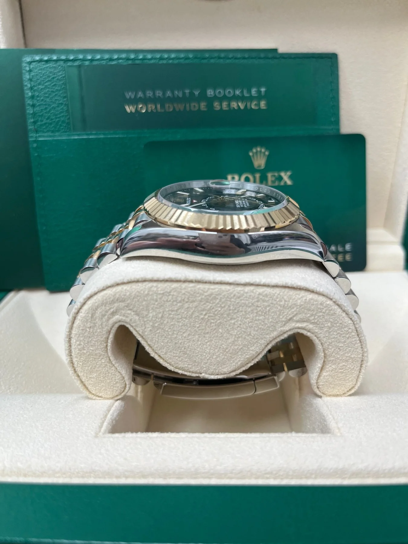 Superclone Rolex Sky-Dweller 42 mm Bright black Dial 336933 - Bestter Watches