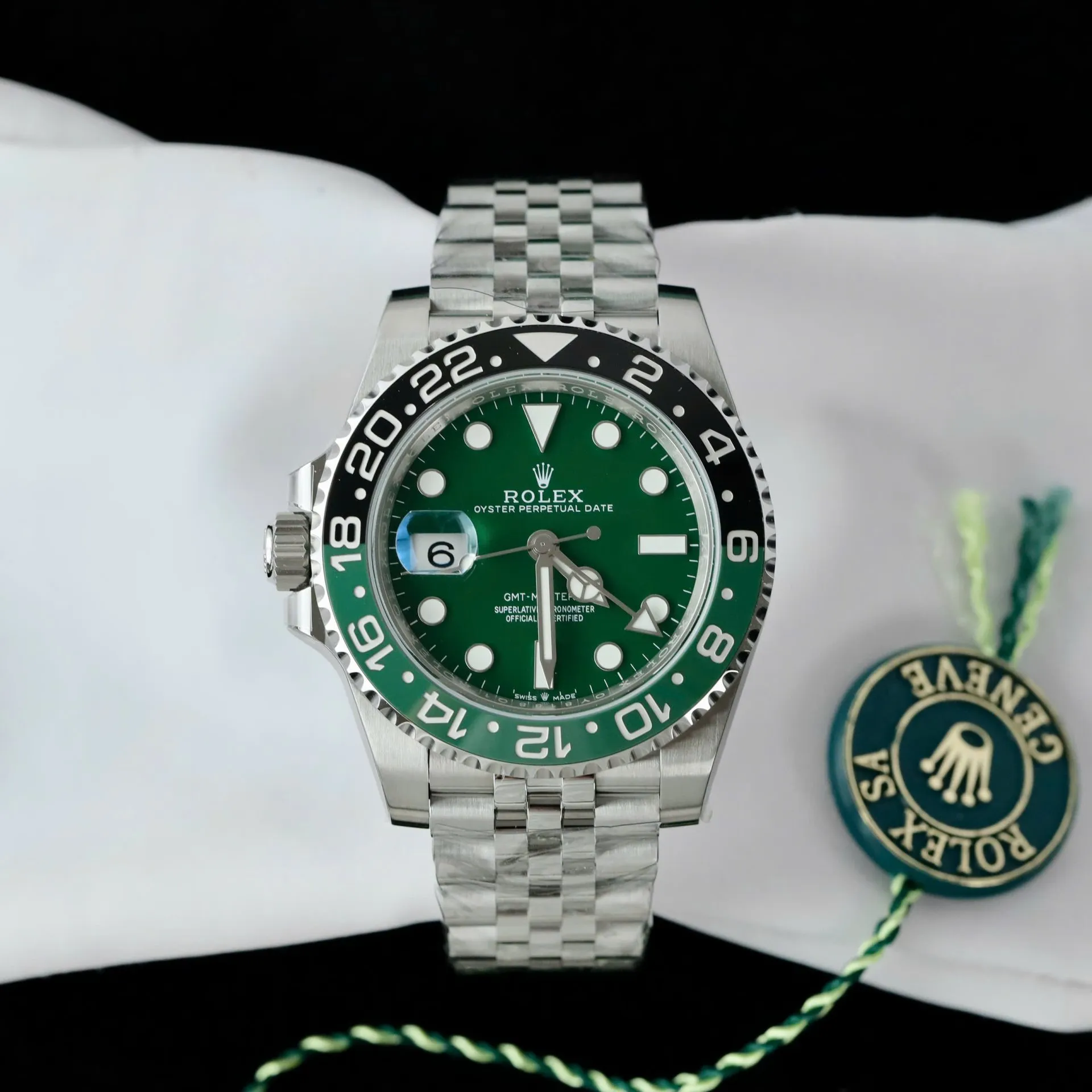 Superclone Rolex GMT-Master II 40 mm 126729VTNR Jubilee “Absinthe” - Bestter Watches