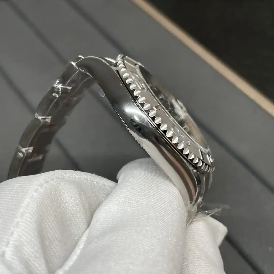 Superclone Rolex Yacht-Master Rhodium Dial 126622 40mm - Bestter Watches