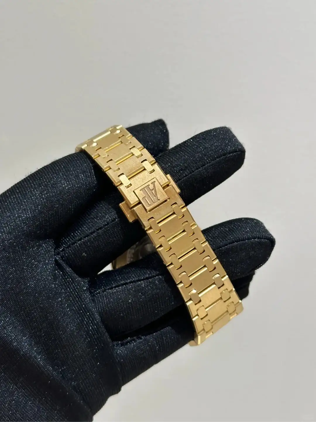 Audemars Piguet Royal Oak Jumbo Extra-Thin Blue 15202BA.OO.1240BA.01 - Bestter Watches