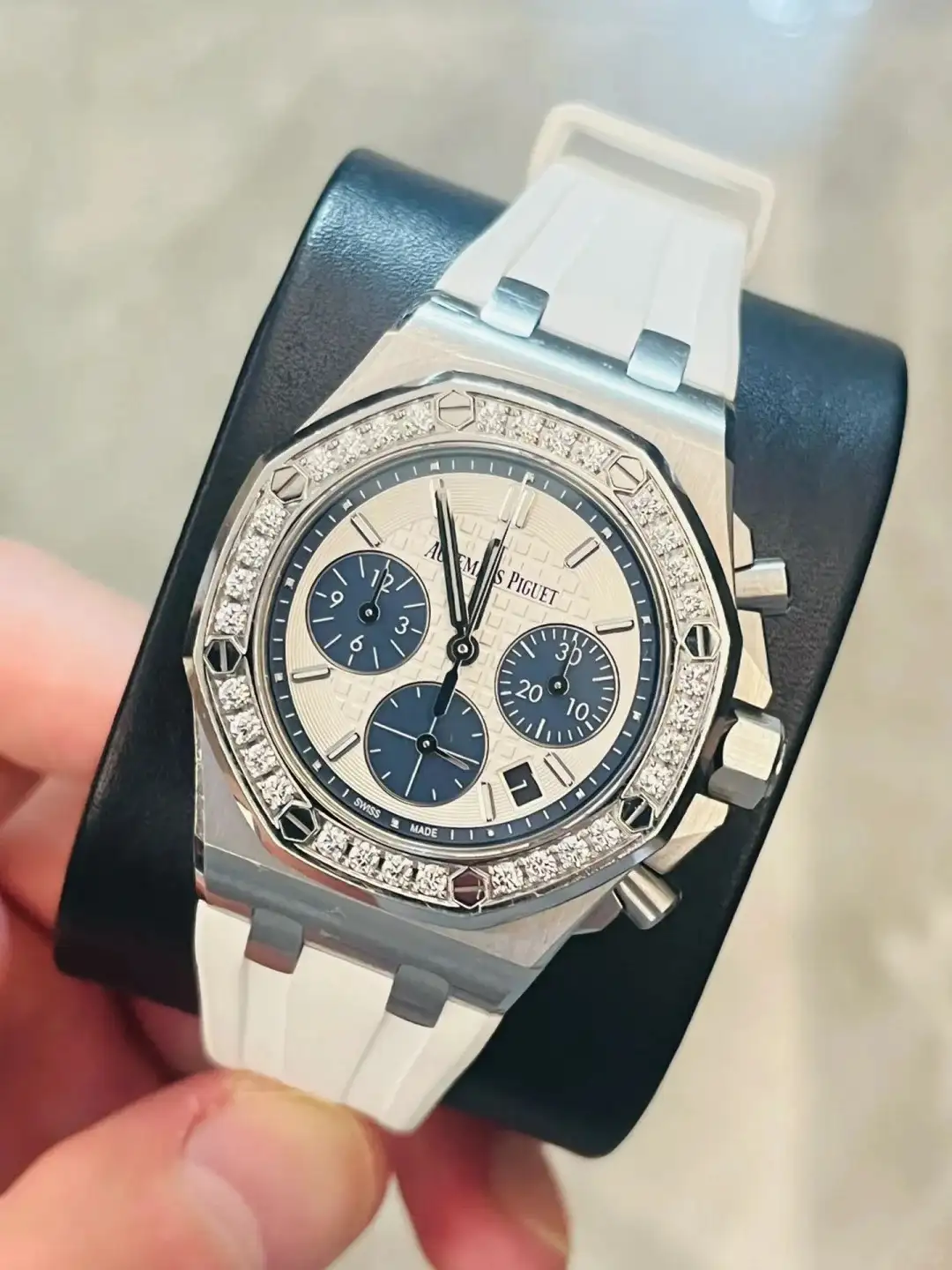 Audemars Piguet Royal Oak Offshore Selfwinding Chronograph Silver 26231ST.ZZ.D010CA.01 - Bestter Watches