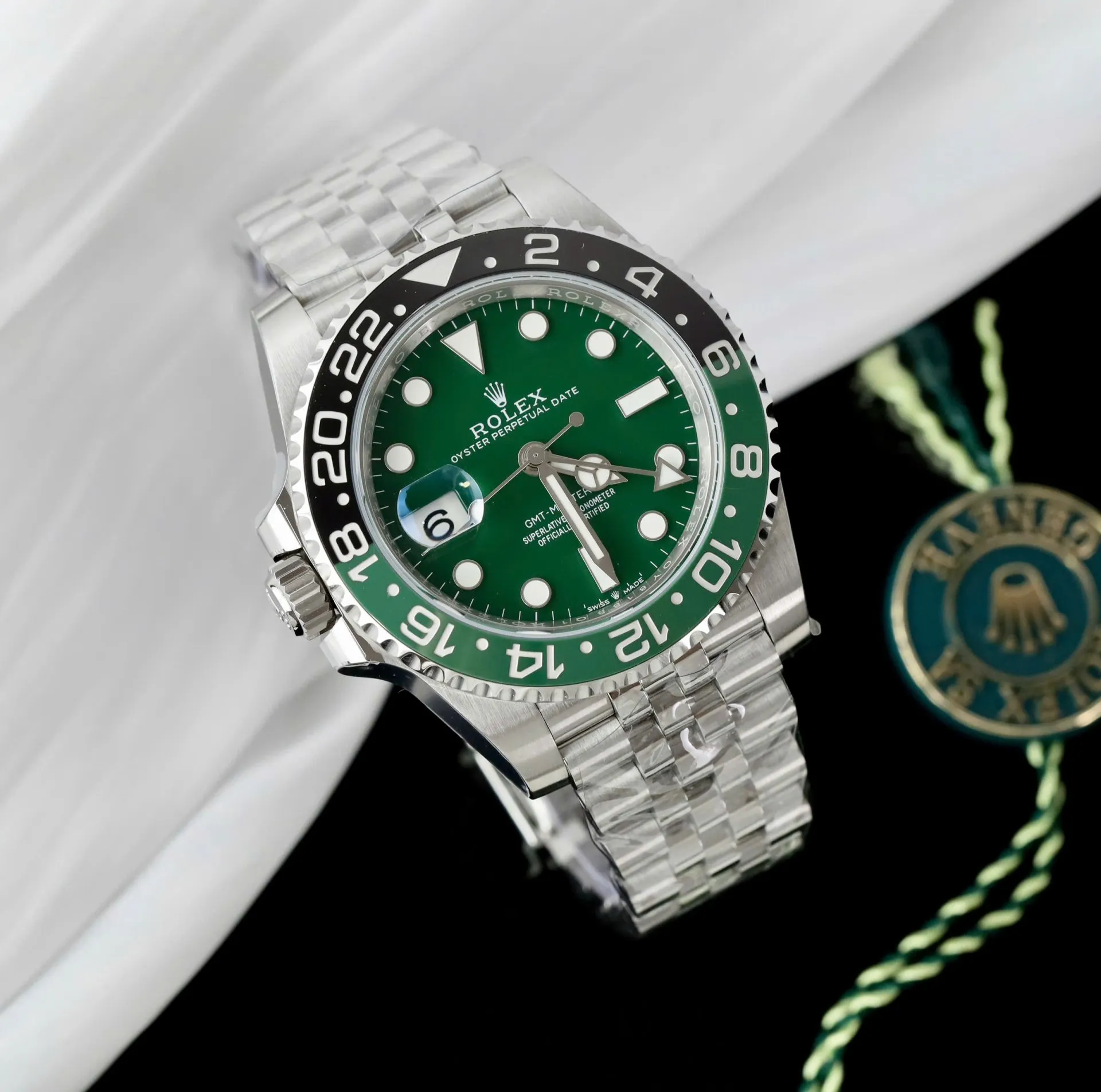 Superclone Rolex GMT-Master II 40 mm 126729VTNR Jubilee “Absinthe” - Bestter Watches