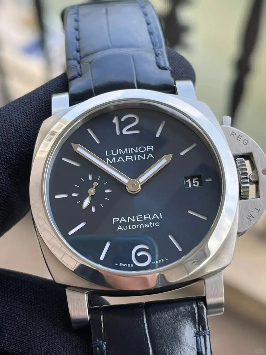 Panerai Luminor Due Unisex Automatic Blue Alligator Watch PAM01273 - Bestter Watches