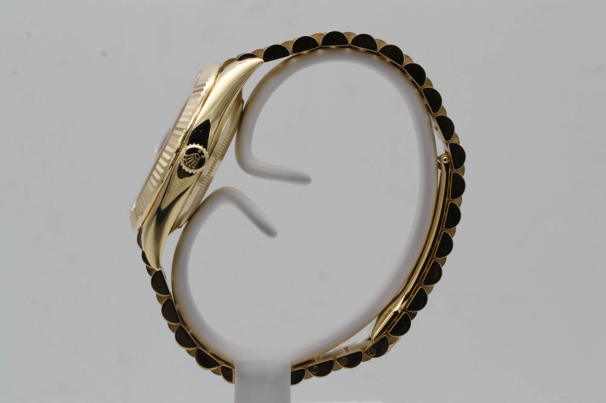 Superclone Rolex Day-Date 40 mm Black Dial 228238 - Bestter Watches