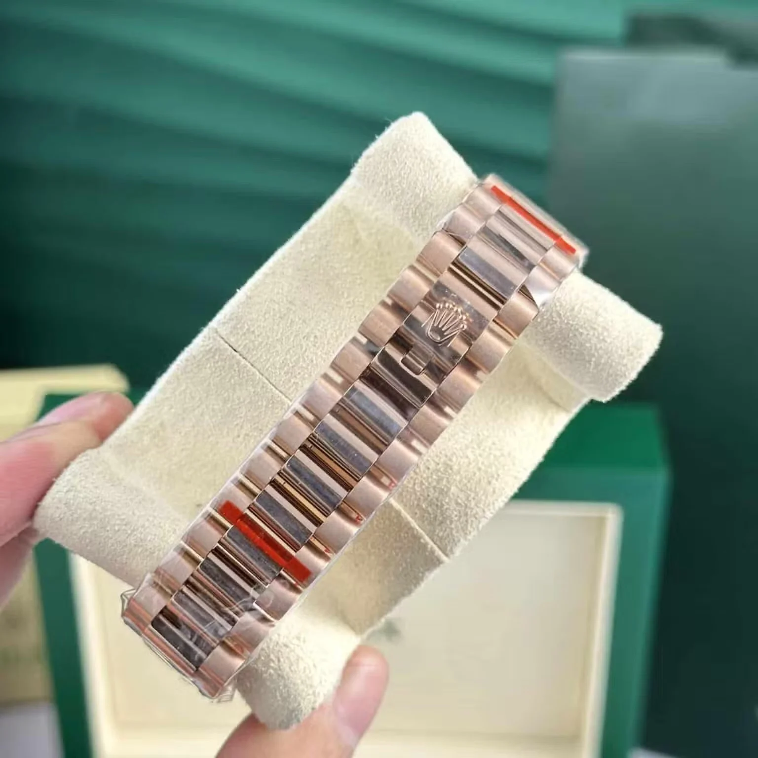 Superclone Rolex Day-Date 40 mm Slate Ombre Dial 228235 - Bestter Watches