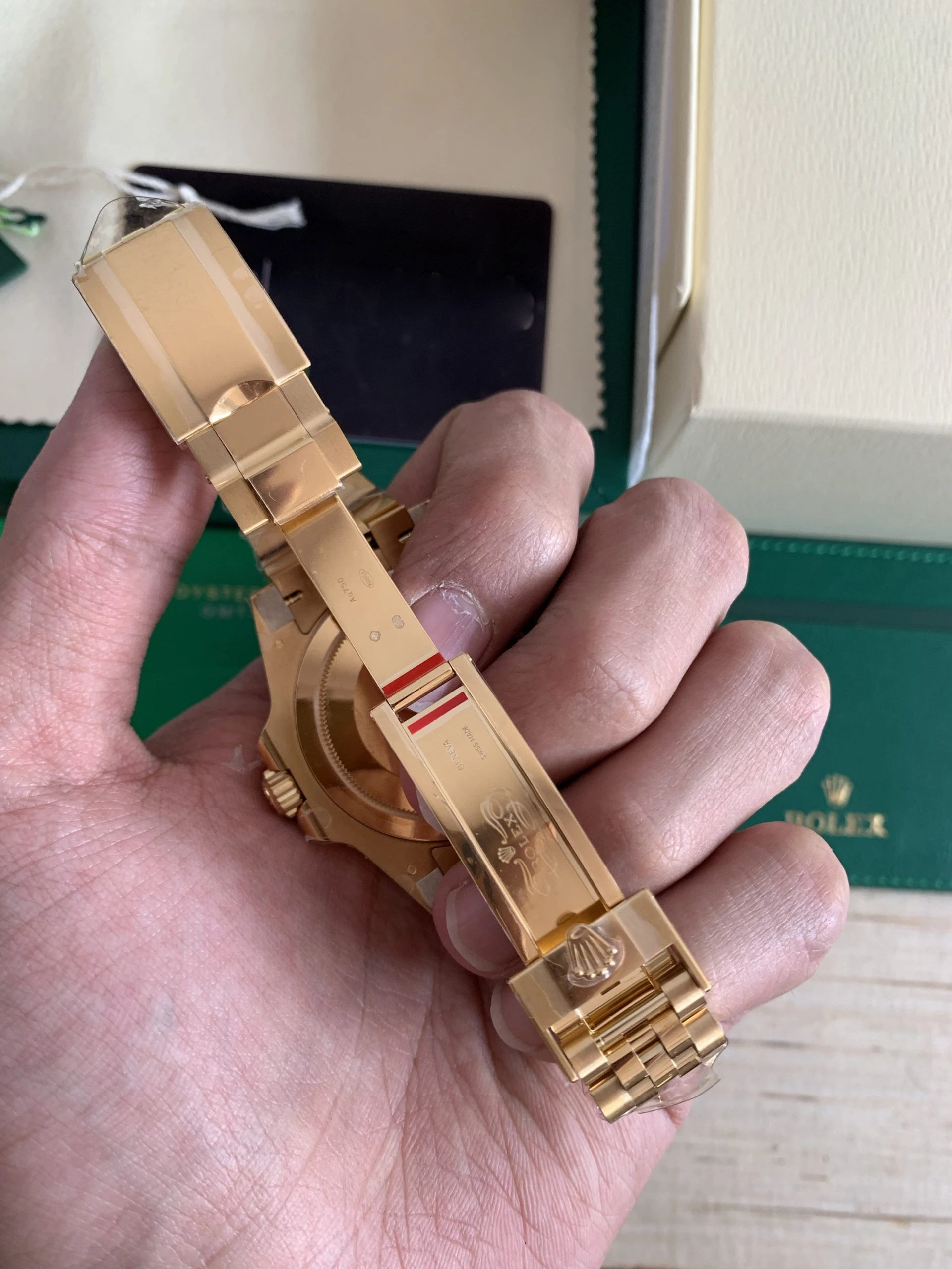 Superclone Rolex GMT-Master II 40 mm Black Dial 126718GRNR - Bestter Watches