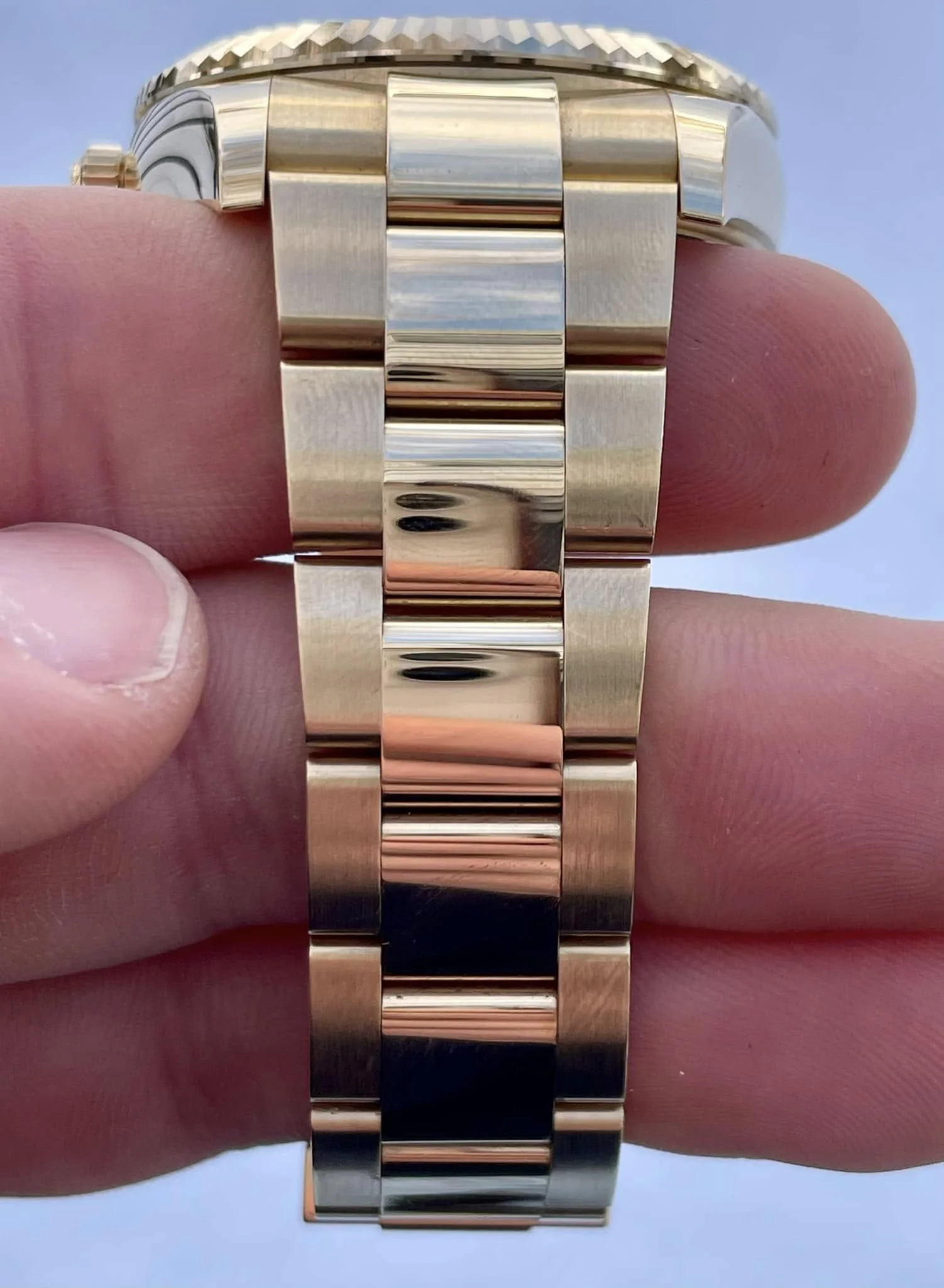 Superclone Rolex Sky-Dweller 42 mm Intense white Dial 336938 - Bestter Watches