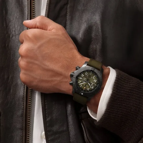 Breitling Avenger Men Automatic Green Leather Watch V13317101L1X2 - Bestter Watches