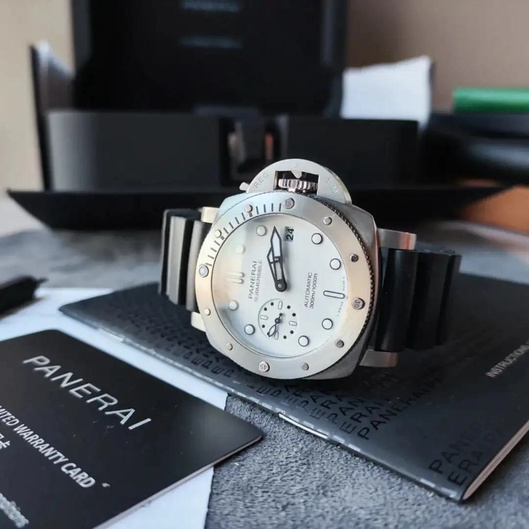 Panerai Submersible Men Automatic White Rubber Watch PAM01223 - Bestter Watches