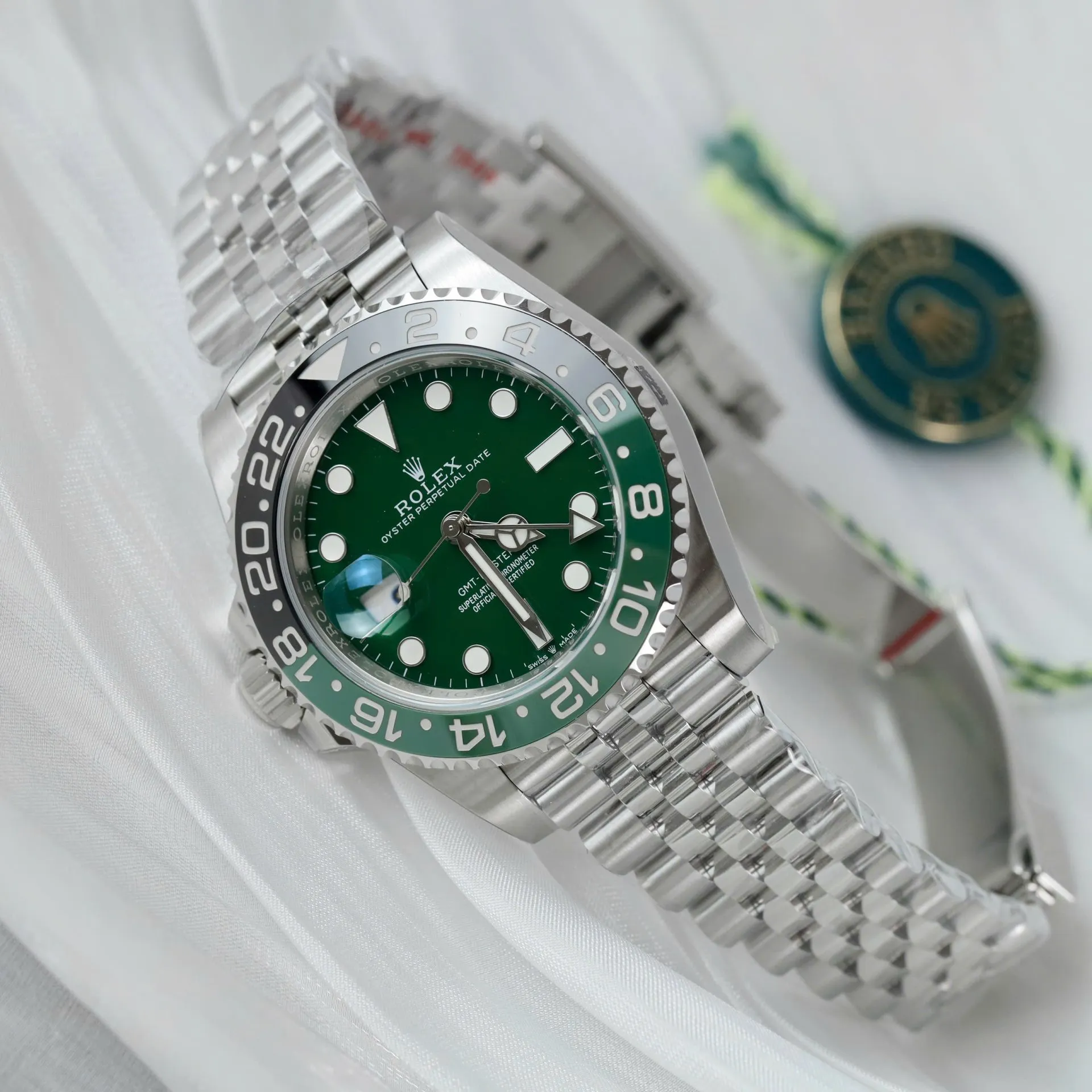 Superclone Rolex GMT-Master II 40 mm 126729VTNR Jubilee “Absinthe” - Bestter Watches