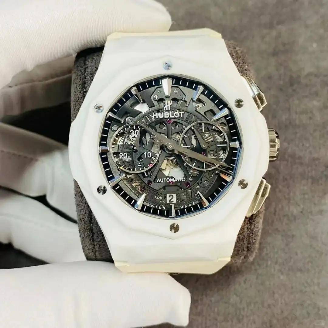 Hublot Classic Fusion Men Automatic Black Rubber Watch 525.HI.0170.RW.ORL21 - Bestter Watches