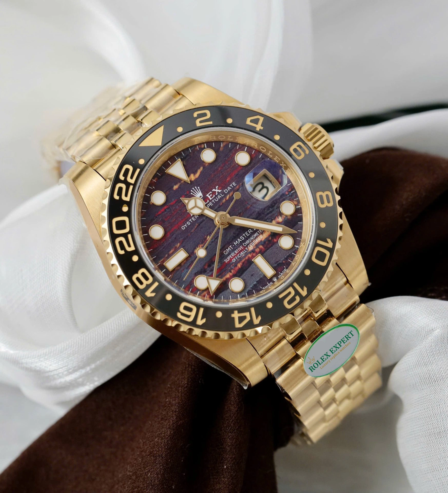 Superclone Rolex GMT-Master II 40 mm 126718GRNR Tiger Iron Dial - Bestter Watches