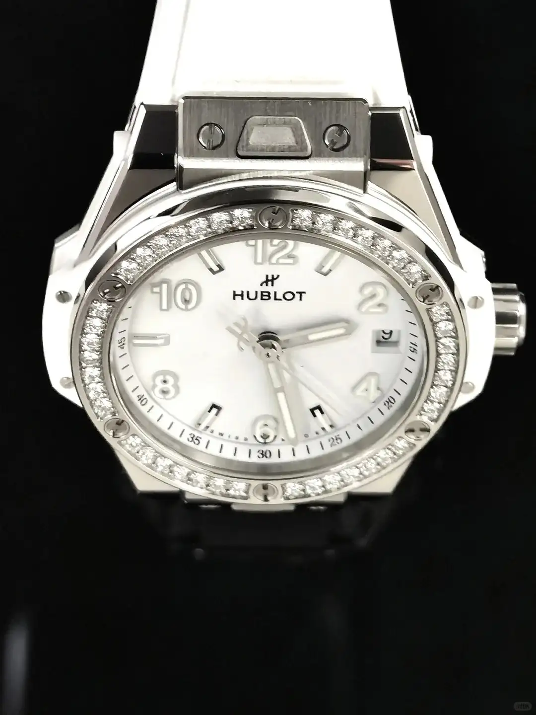 Hublot Big Bang Women Automatic White Rubber Watch 465.SE.2010.RW.1204 - Bestter Watches