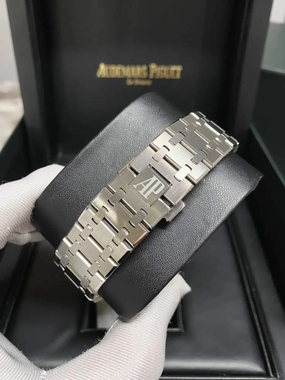 Audemars Piguet Royal Oak Selfwinding Chronograph Silver 26331ST.OO.1220ST.03 - Bestter Watches