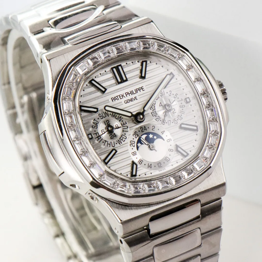 Patek Philippe Silver Nautilus Watch - Bestter Watches