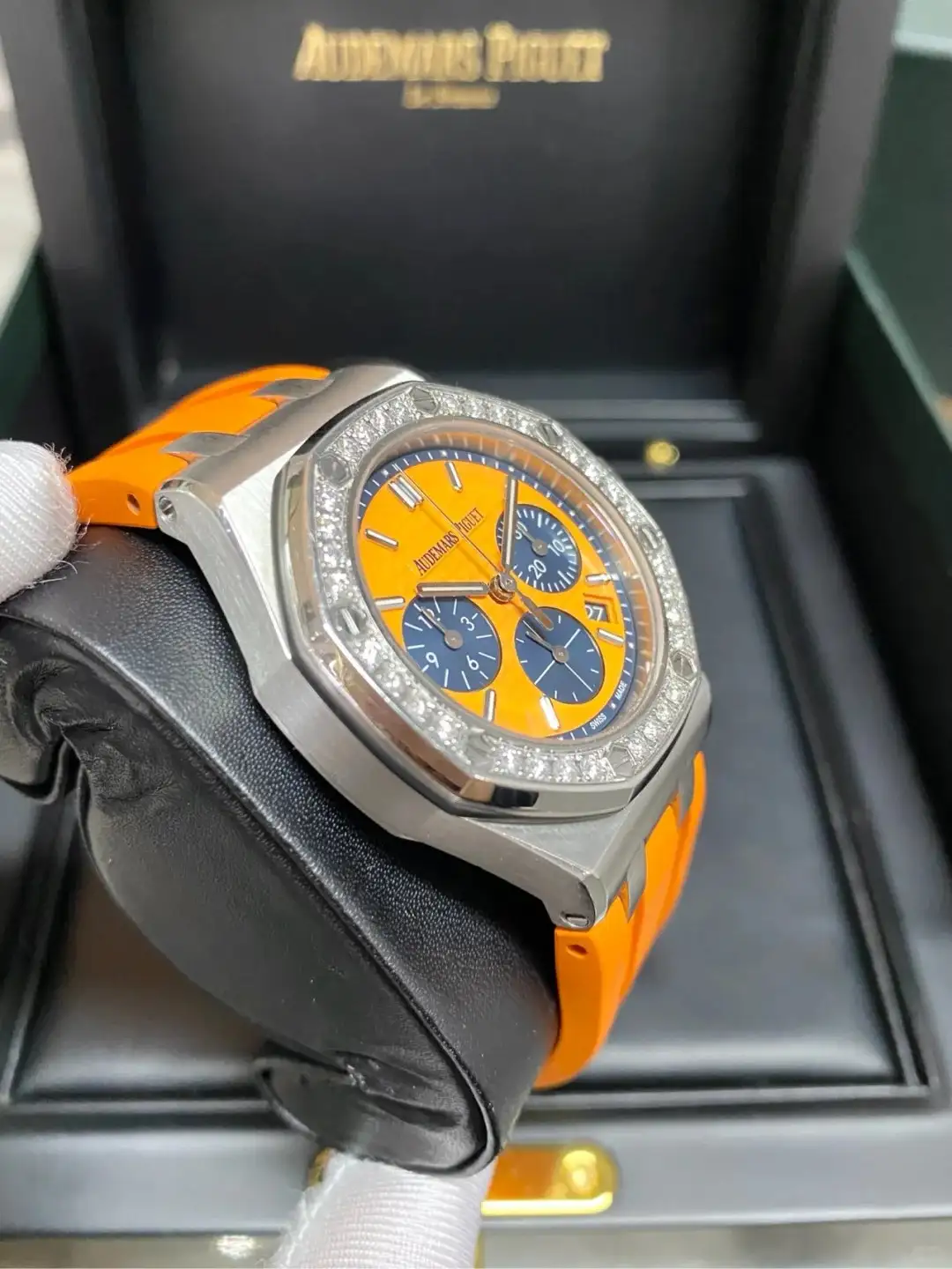 Audemars Piguet Royal Oak Offshore Selfwinding Chronograph Orange 26231ST.ZZ.D070CA.01 - Bestter Watches