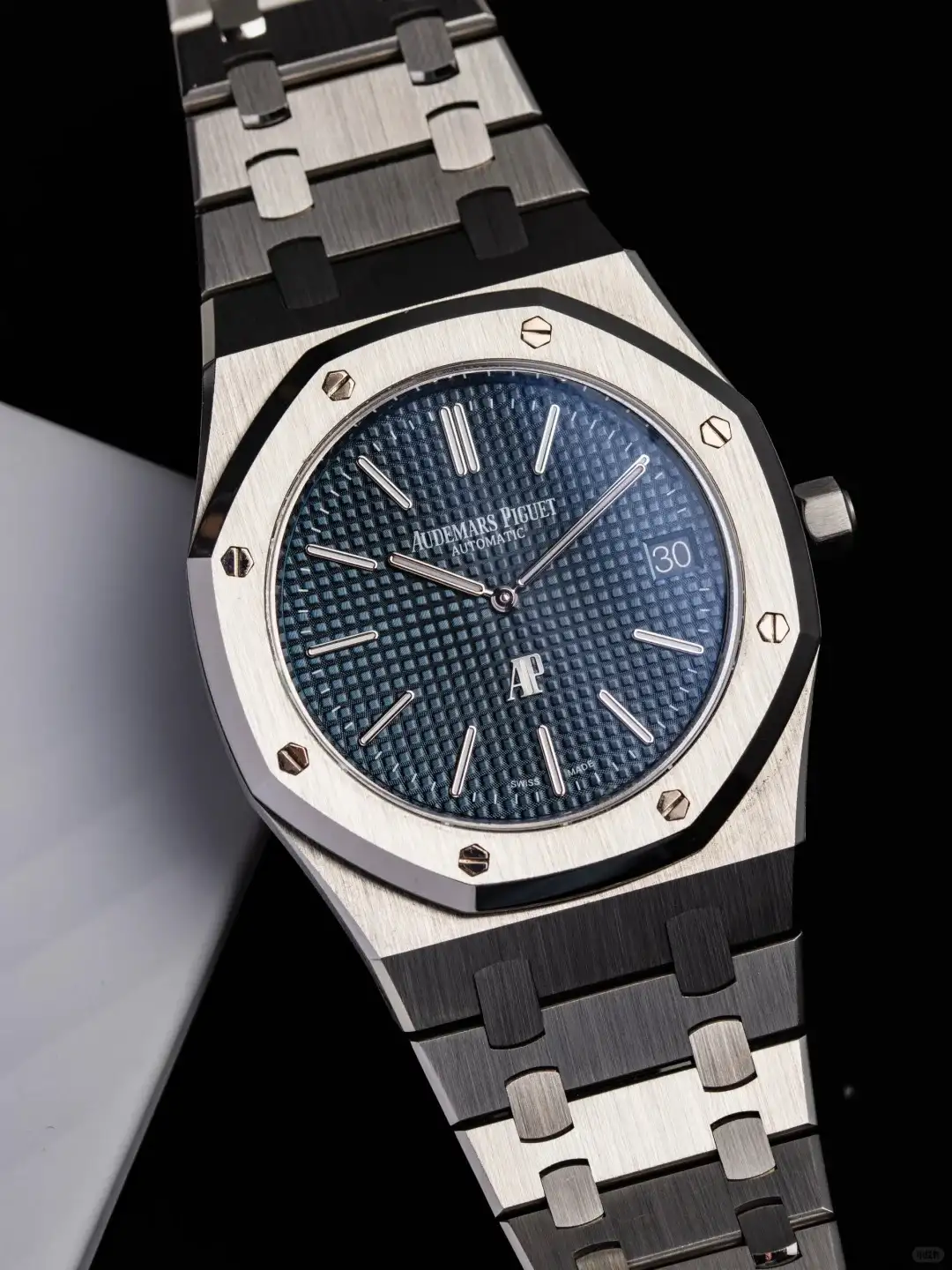 Audemars Piguet Royal Oak Jumbo Extra-Thin Blue 15202ST.OO.1240ST.01 - Bestter Watches