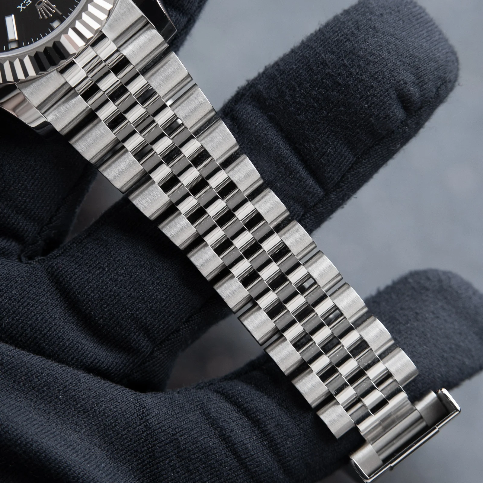 Superclone Rolex Sky-Dweller 42 mm Bright black Dial 336934 Jubilee - Bestter Watches