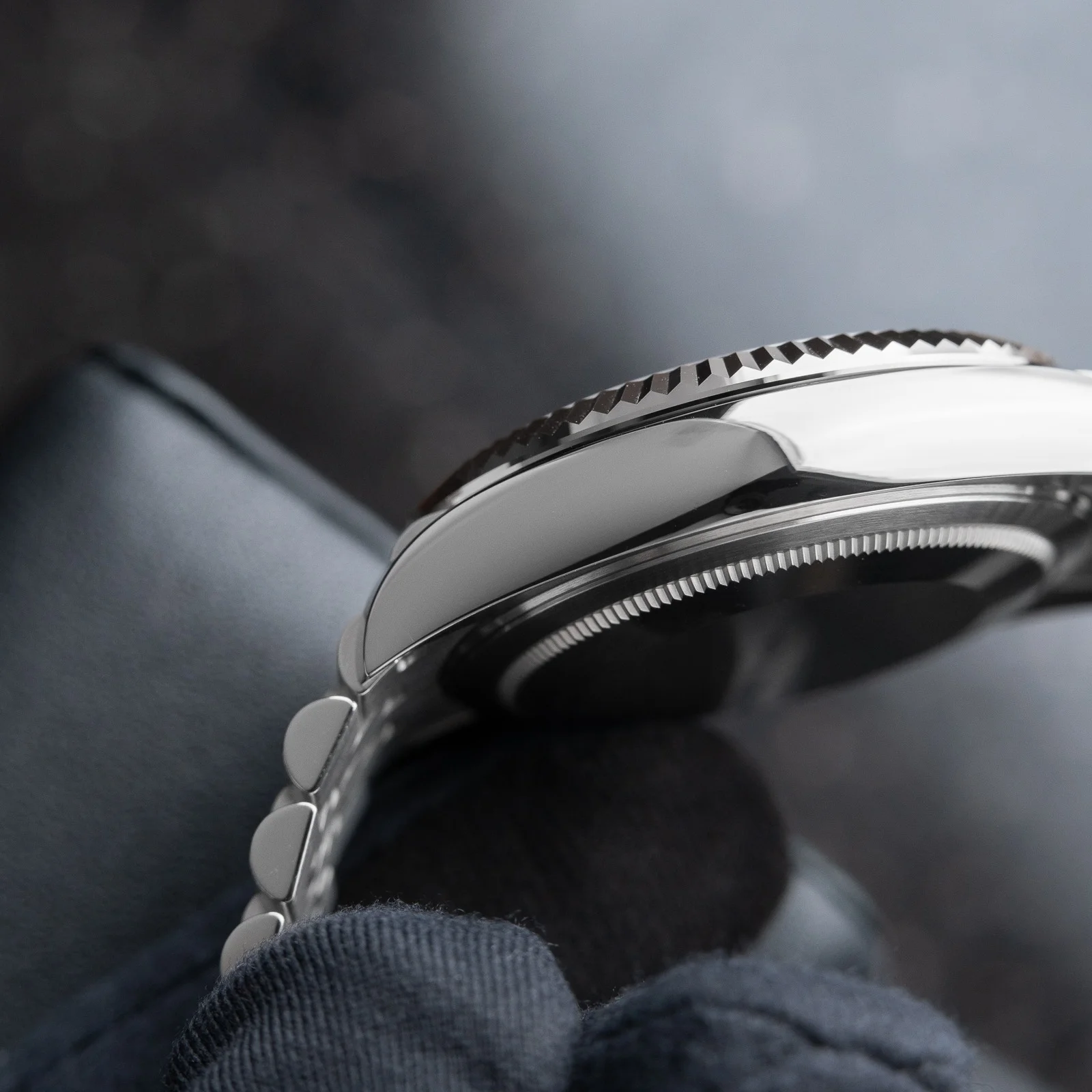 Superclone Rolex Sky-Dweller 42 mm Bright black Dial 336934 Jubilee - Bestter Watches