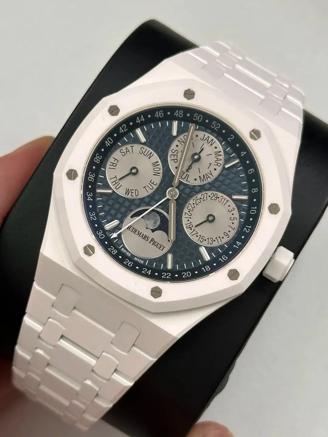 Audemars Piguet Royal Oak Perpetual Calendar Blue 26579CB.OO.1225CB.01 - Bestter Watches