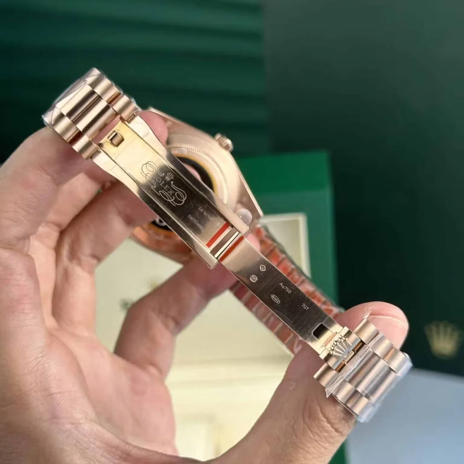 Superclone Rolex Day-Date 40 mm Slate Ombre Dial 228235 - Bestter Watches