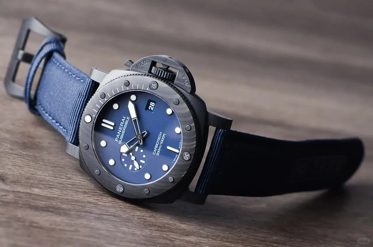 Panerai Submersible Men Automatic Blue Rubber Watch PAM01232 - Bestter Watches