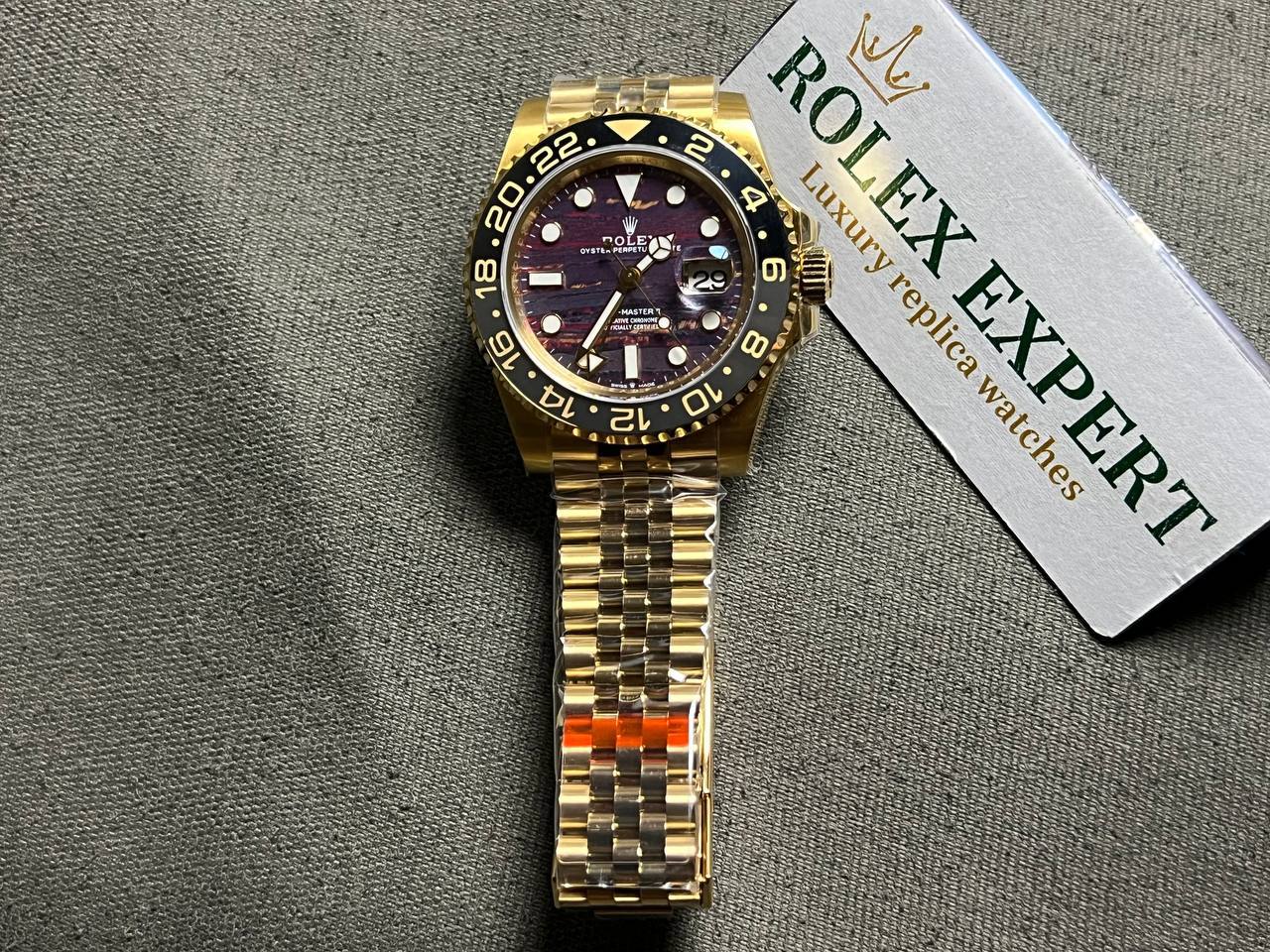 Superclone Rolex GMT-Master II 40 mm 126718GRNR Tiger Iron Dial - Bestter Watches