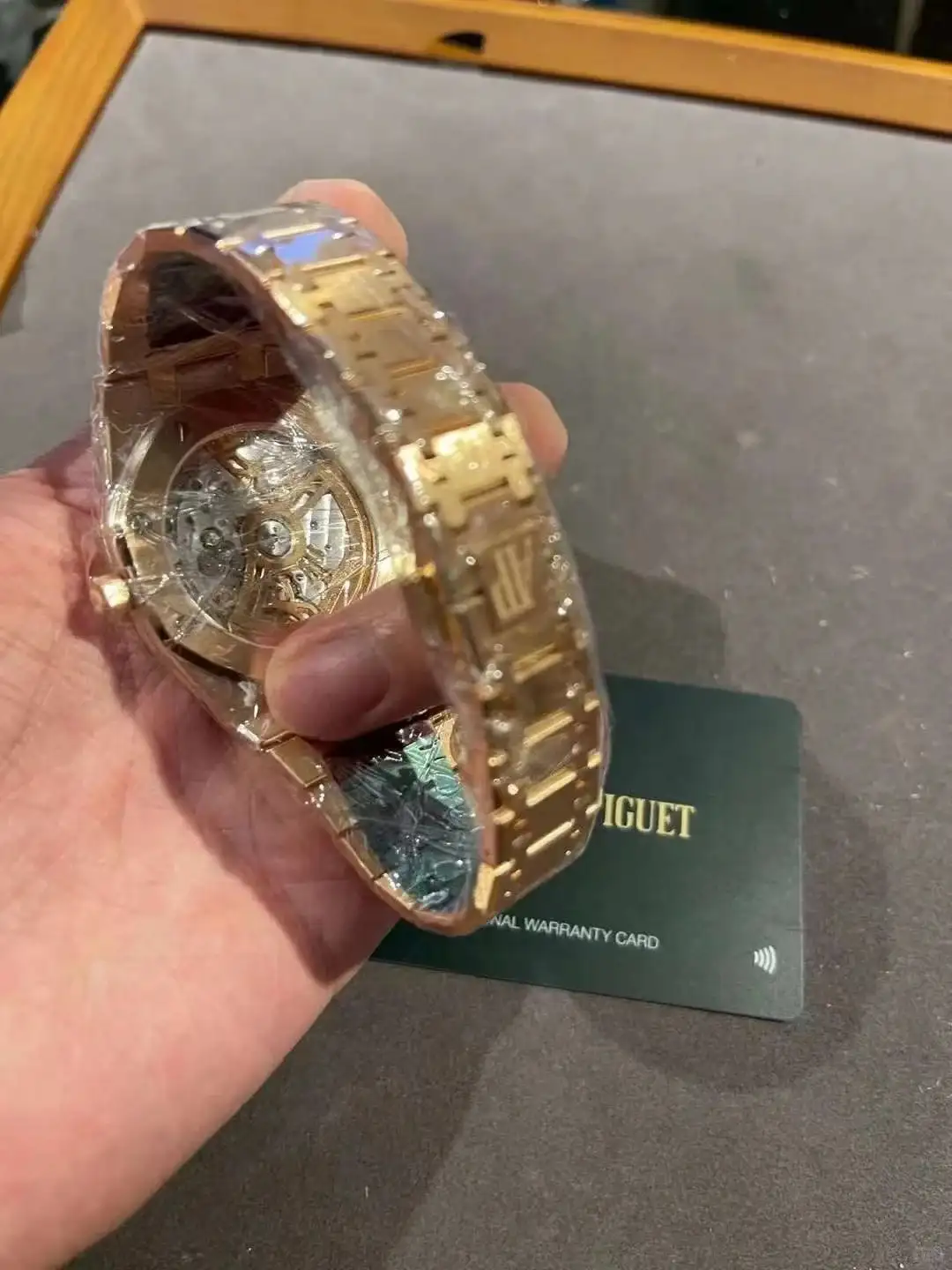 Audemars Piguet Royal Oak Quartz Brown 67650OR.OO.1261OR.01 - Bestter Watches