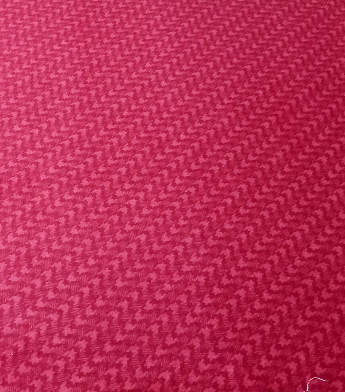 Red Diagonal Houndstooth Super Snuggle Christmas Flannel Fabric