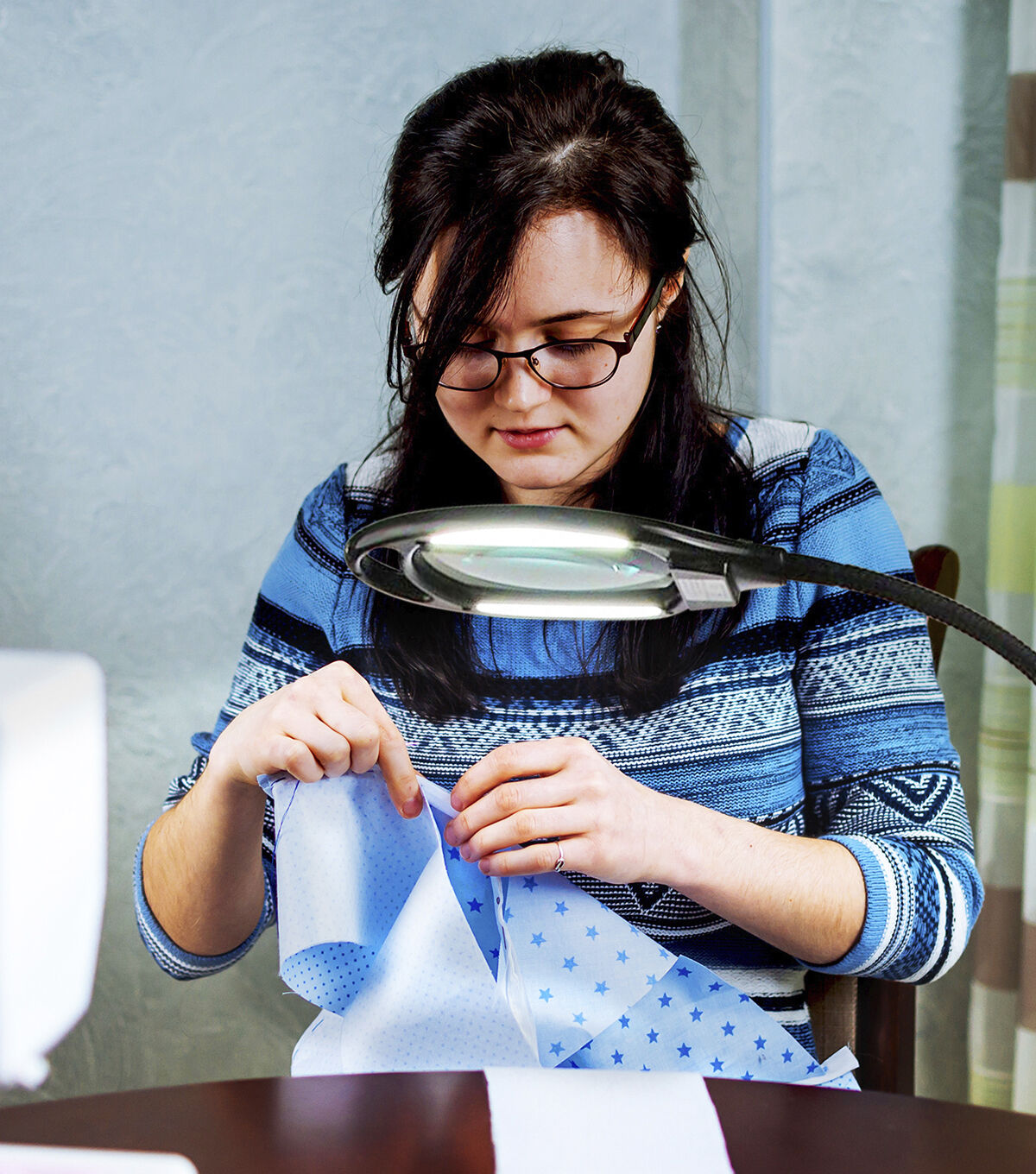 Brightech LightView LED Floor Magnifier with 3 Diopter - Black