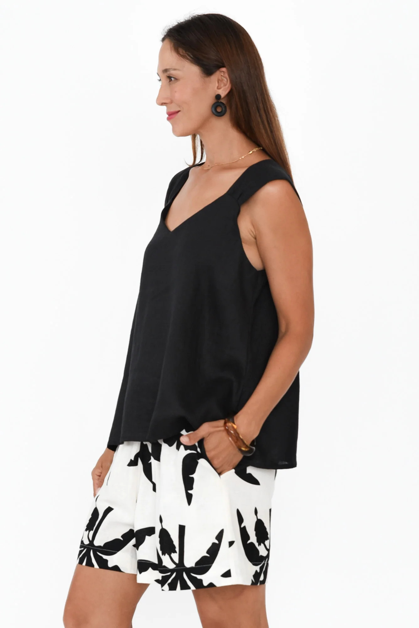 Glide Black Linen V Neck Tank