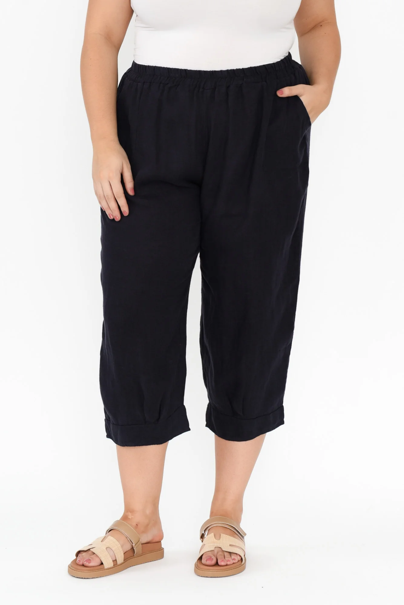 Elide Navy Linen Cropped Pants