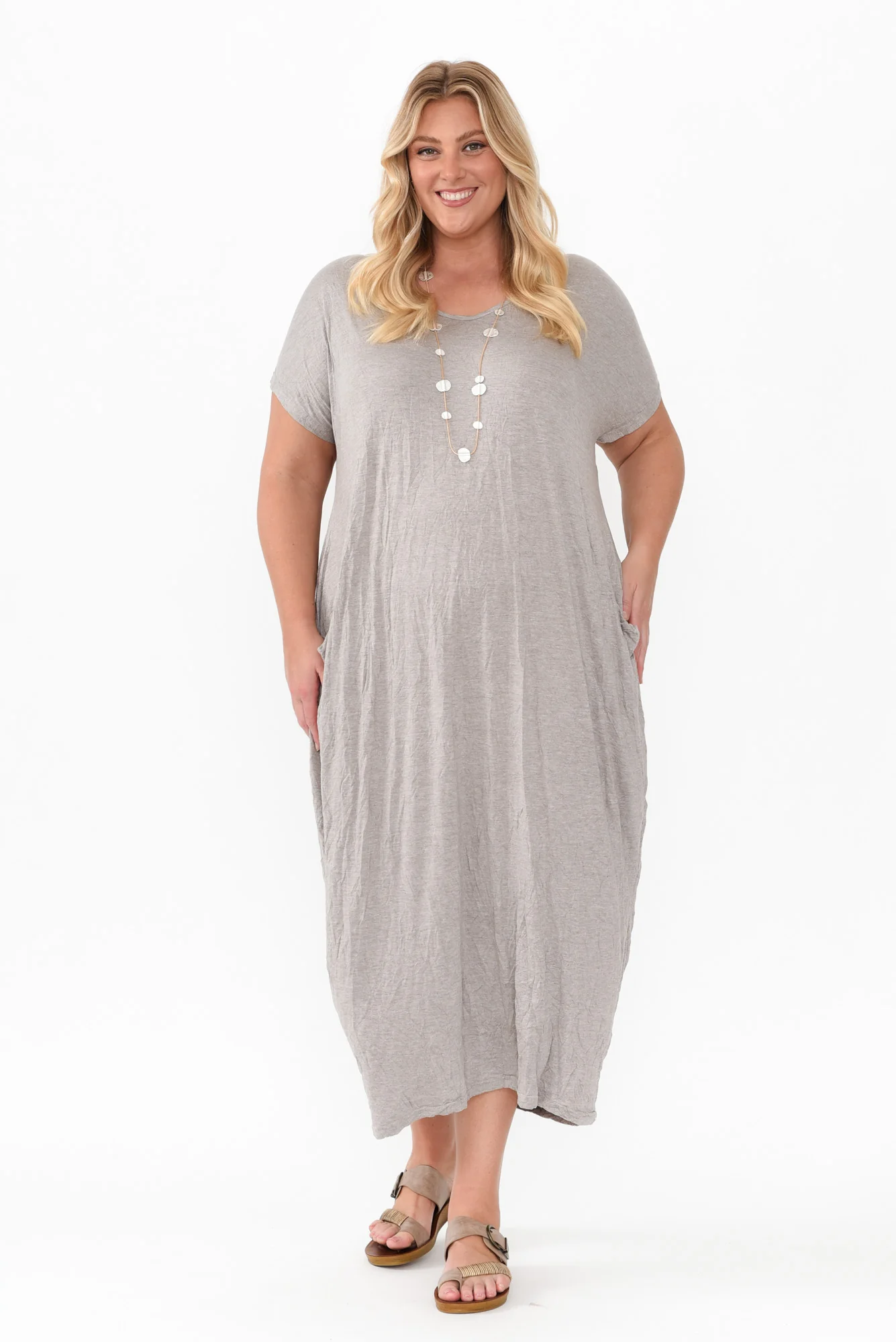 Travel Oat Crinkle Cotton Sleeved Maxi Dress