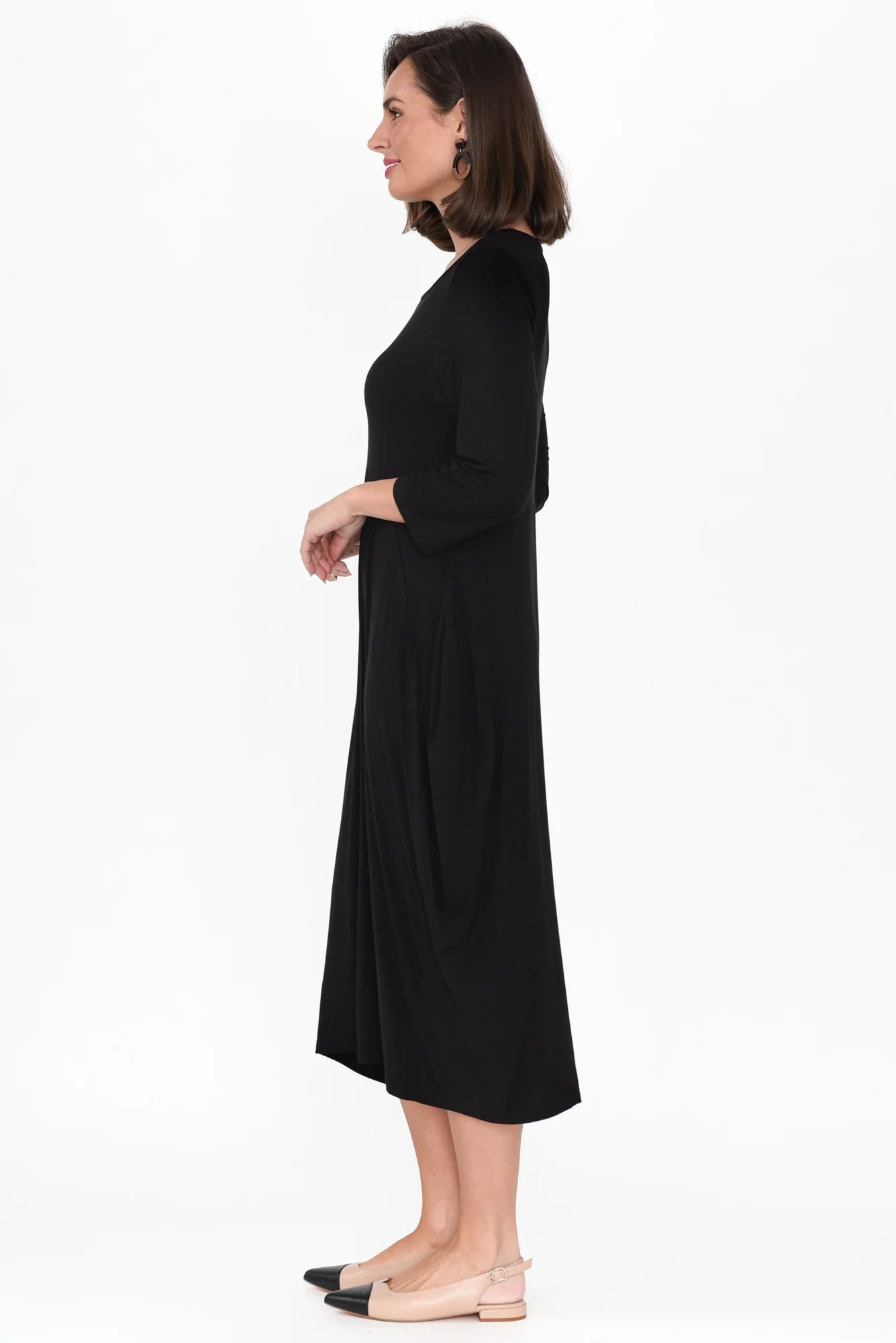 Glenda Black Sleeved Crescent Dress