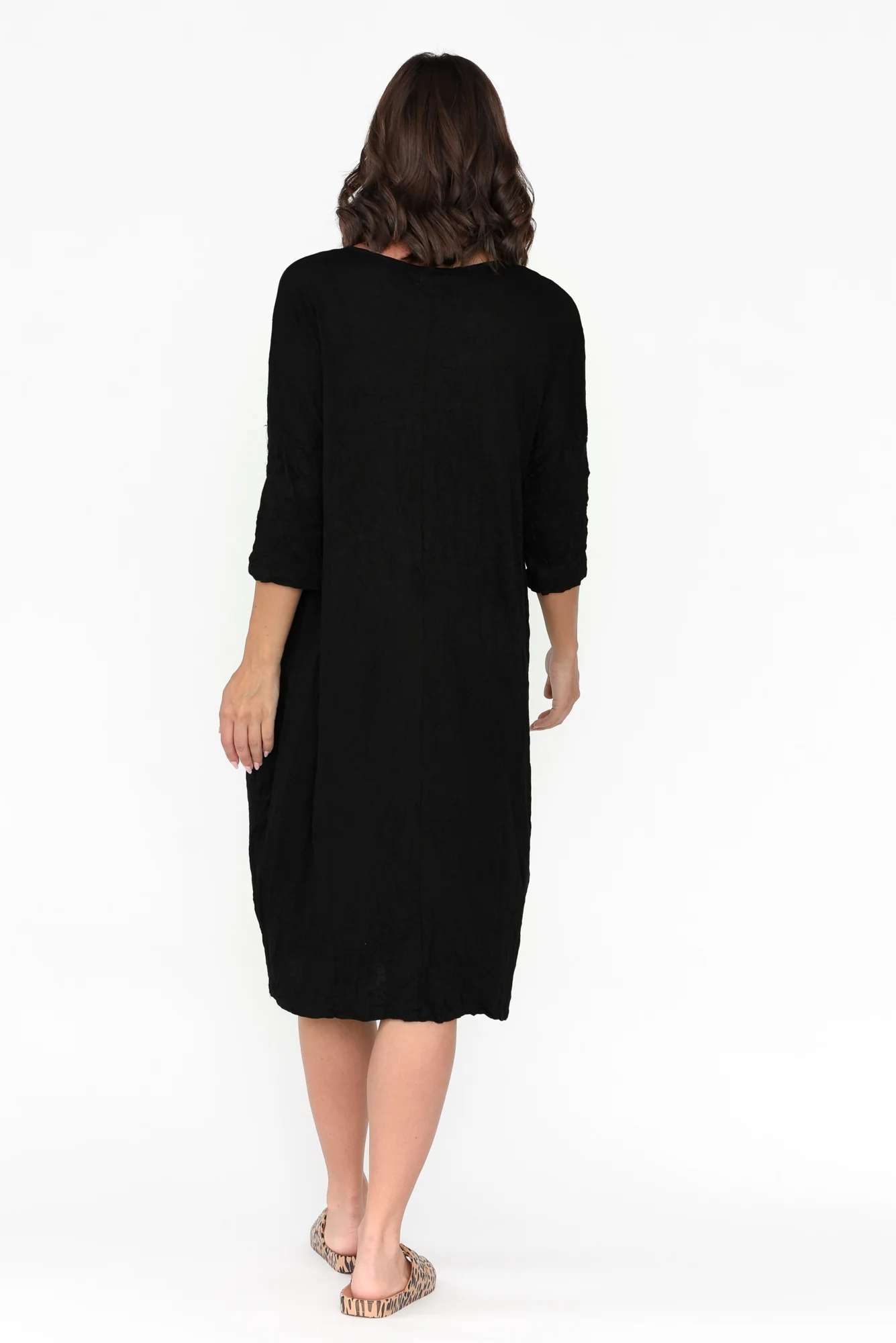 Travel Black Crinkle Cotton Sleeved Dress