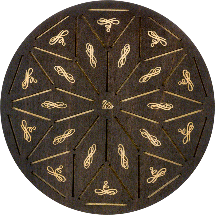 Box for handicraft + 42 bobbins